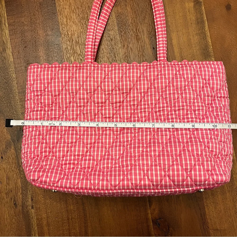 VINTAGE Vera Bradley Pink Silk Quilted Small Handbag - Retired Pattern